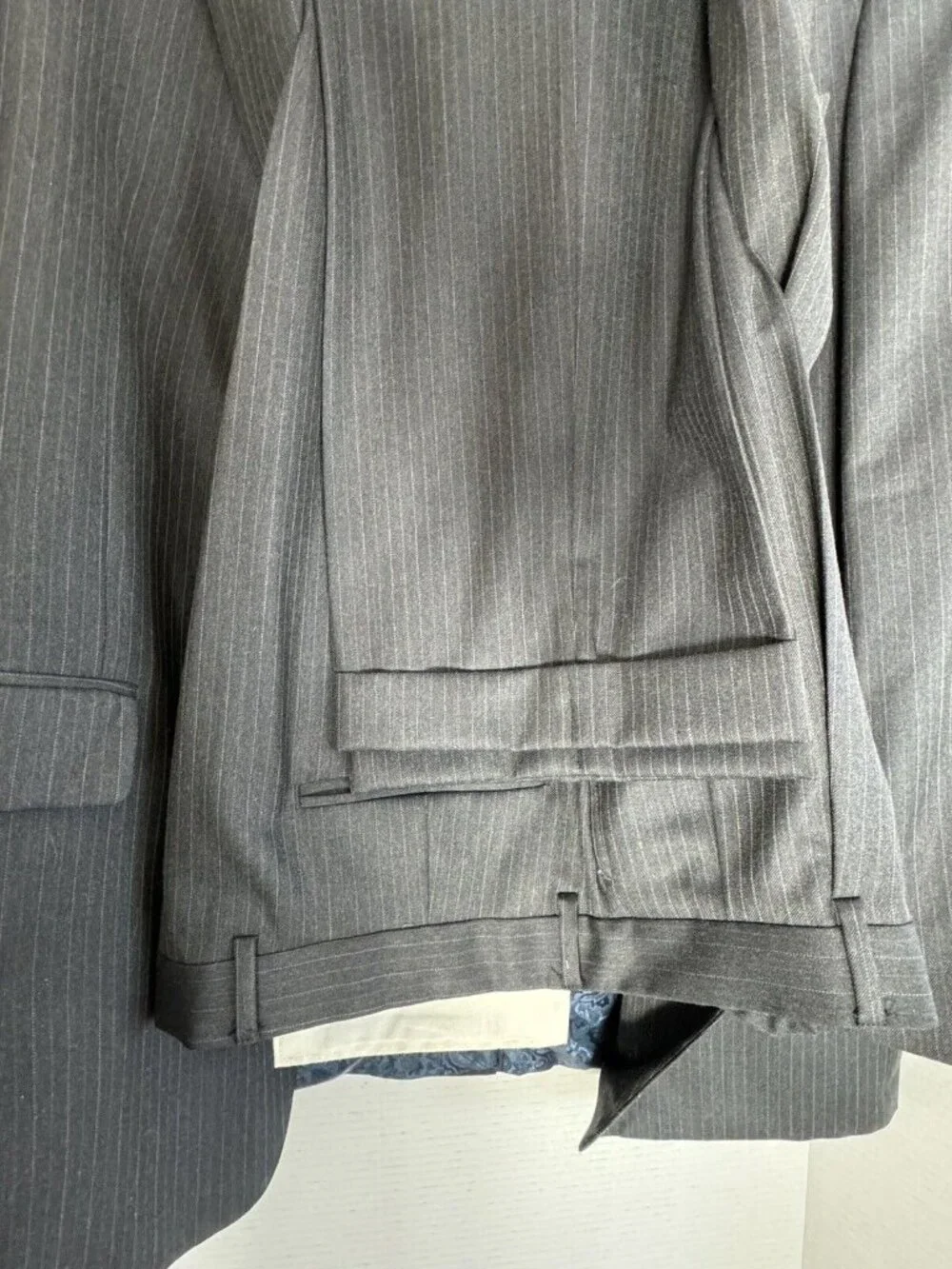 Tommy Hilfiger Mens Gray Pinstripe Wool Suit 43L W37 Colombia Business Office - Picture 7 of 11